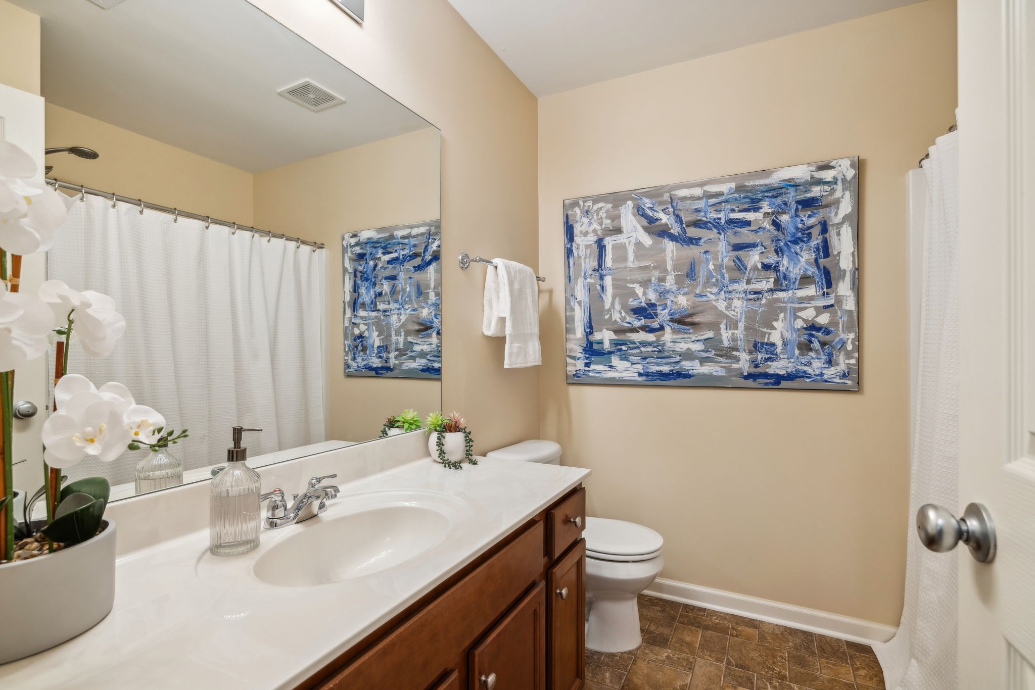 584 Griffin Cir