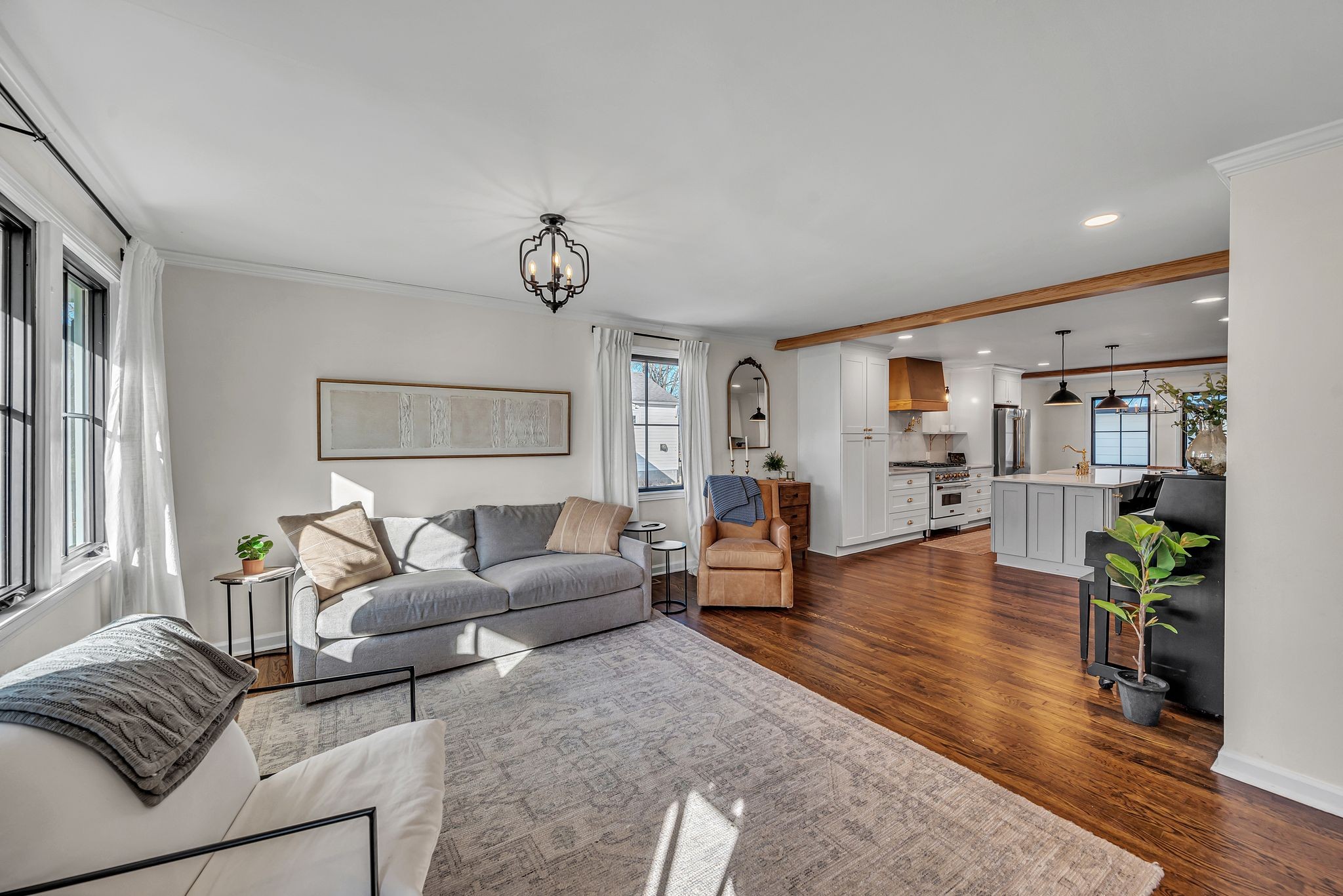 1409 Sunset Dr