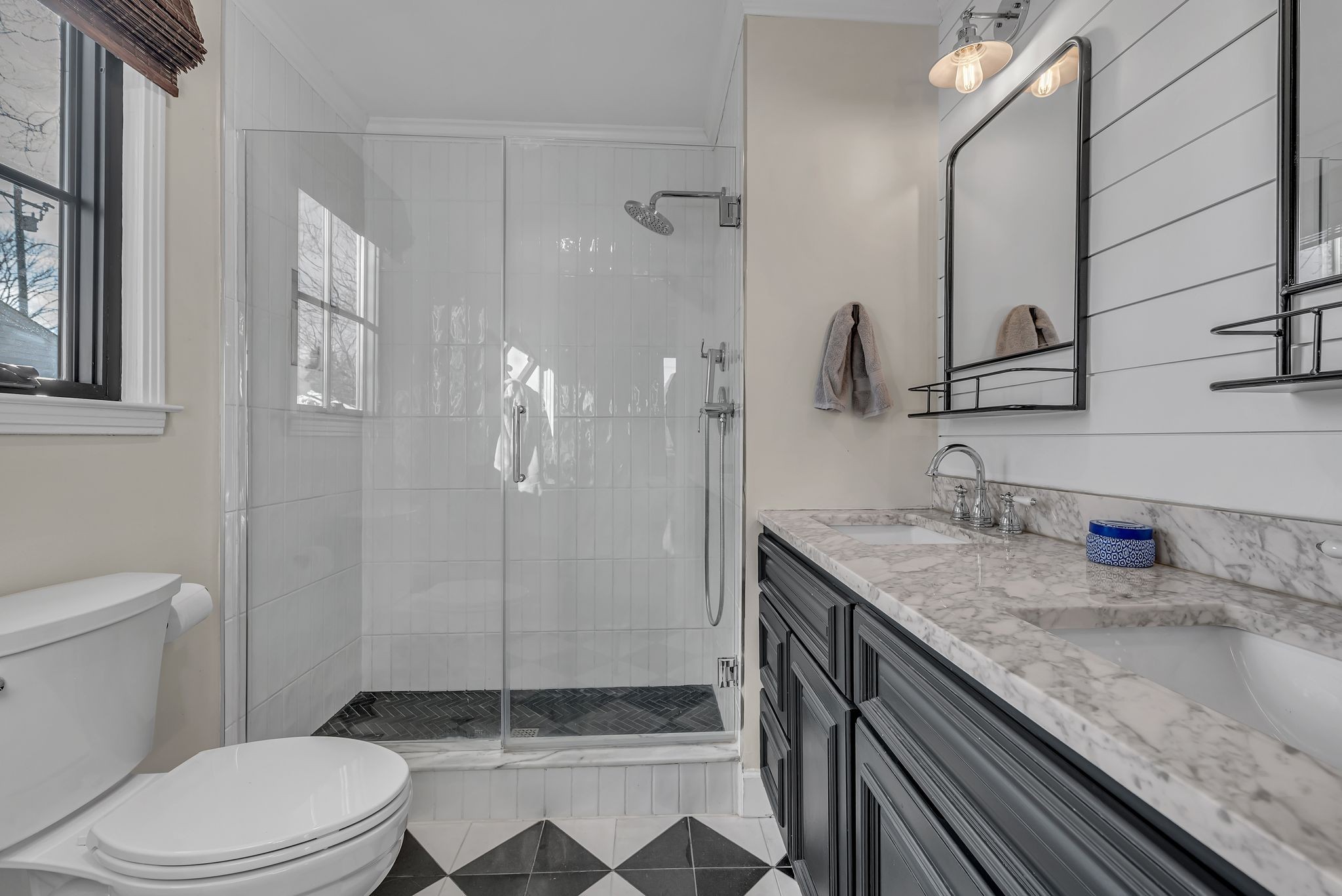 1409 Sunset Dr