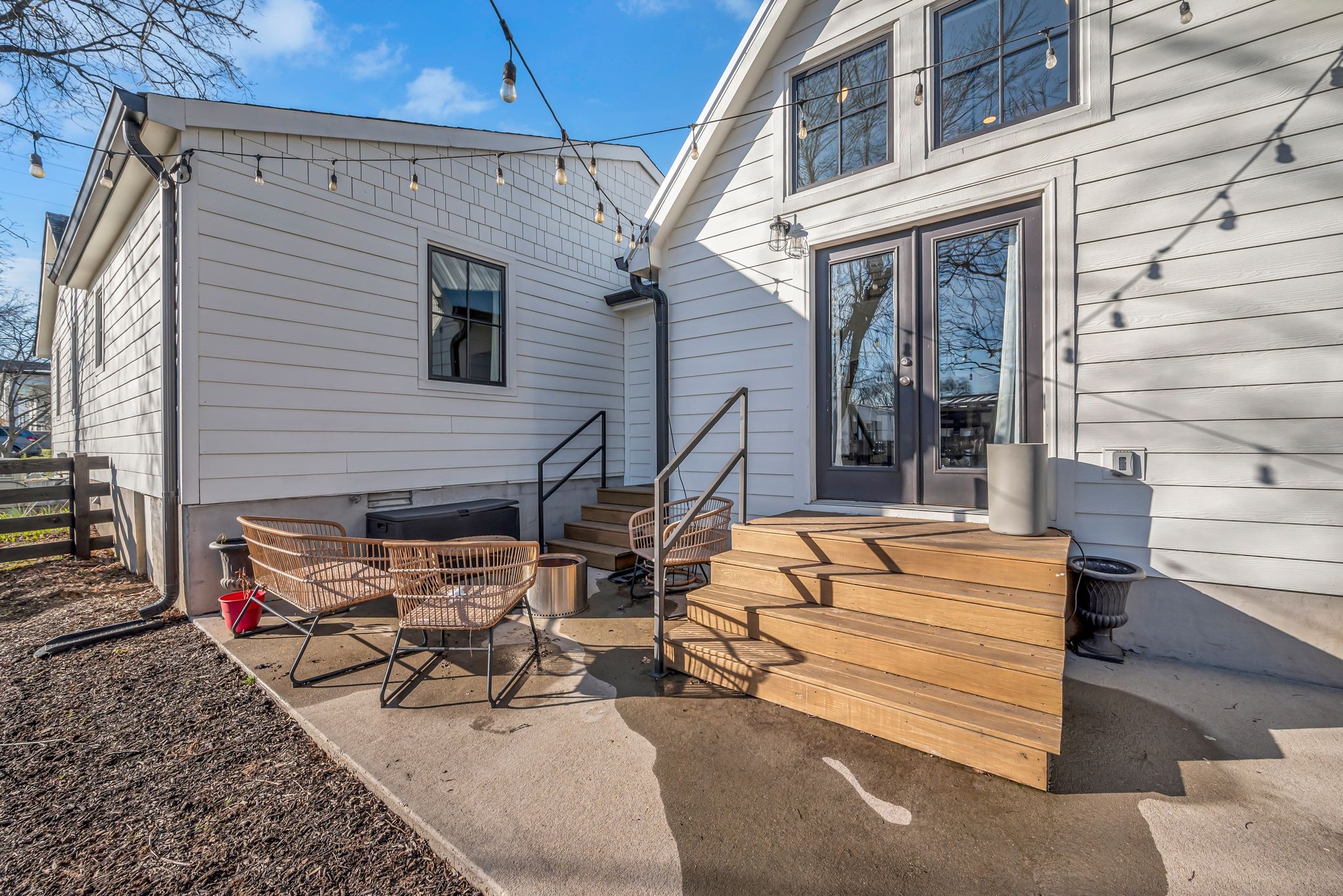 1409 Sunset Dr