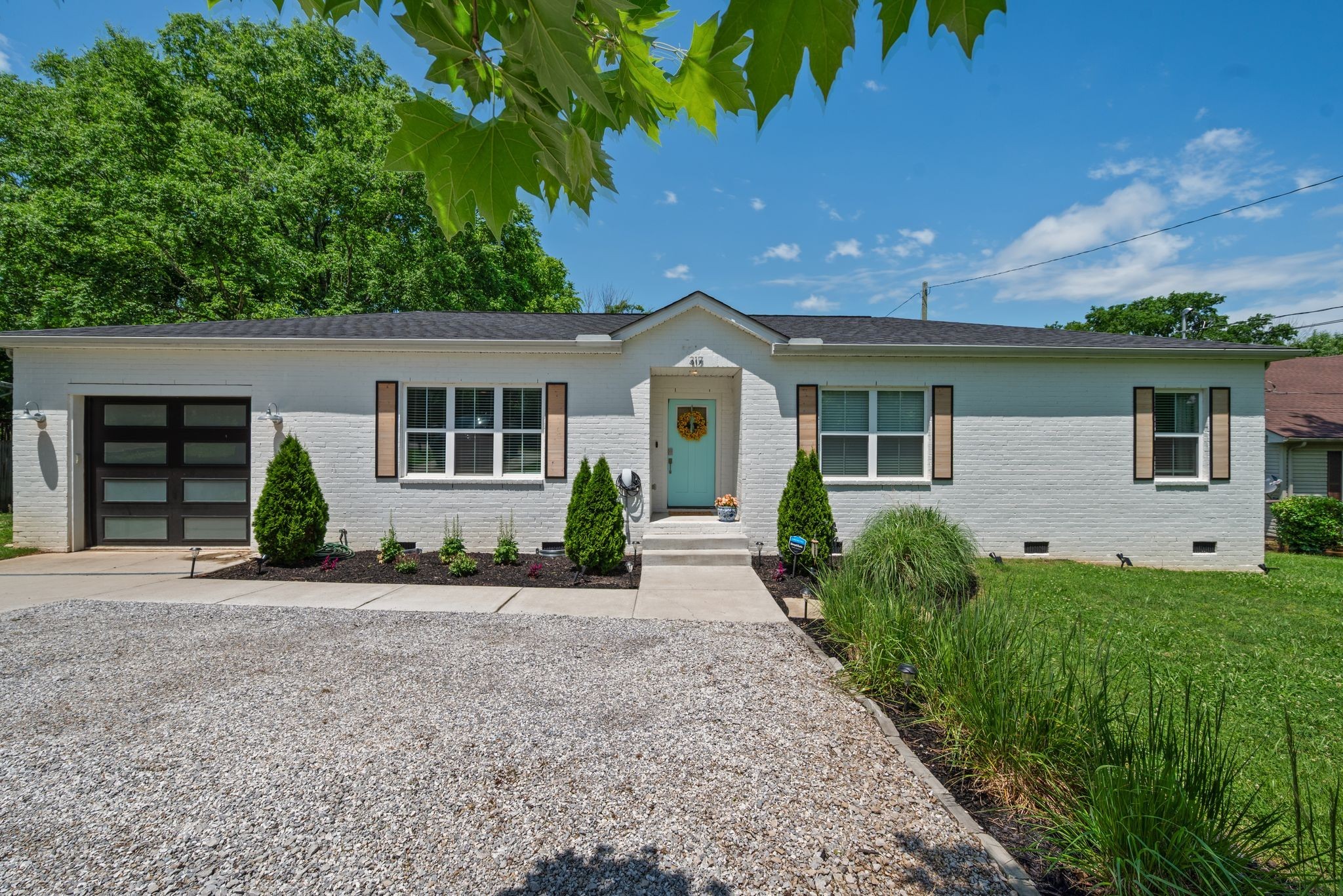 317 Manzano Rd