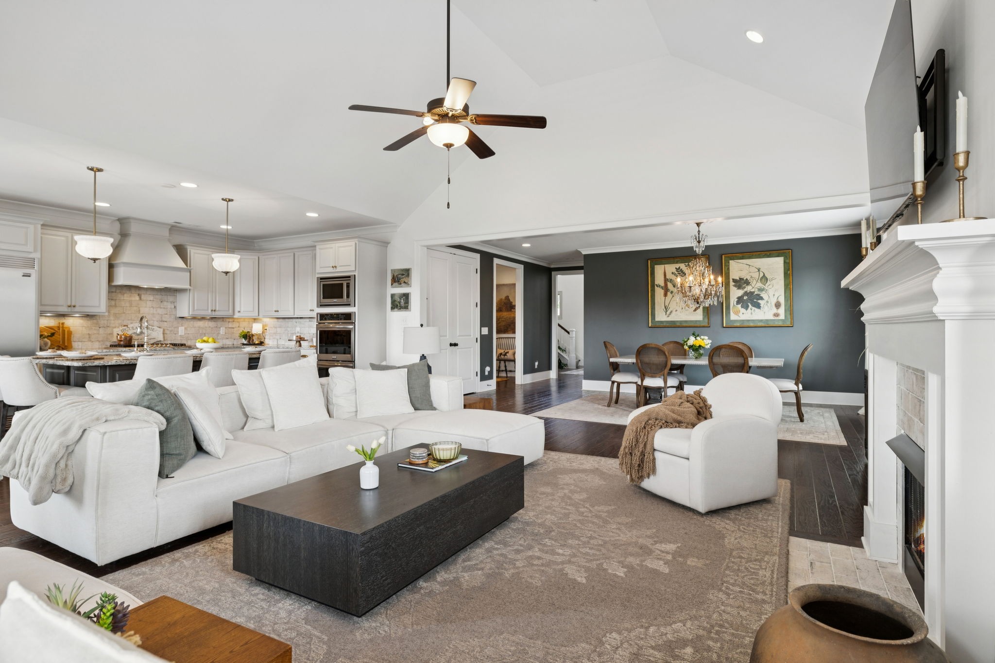 923 Hornsby Dr