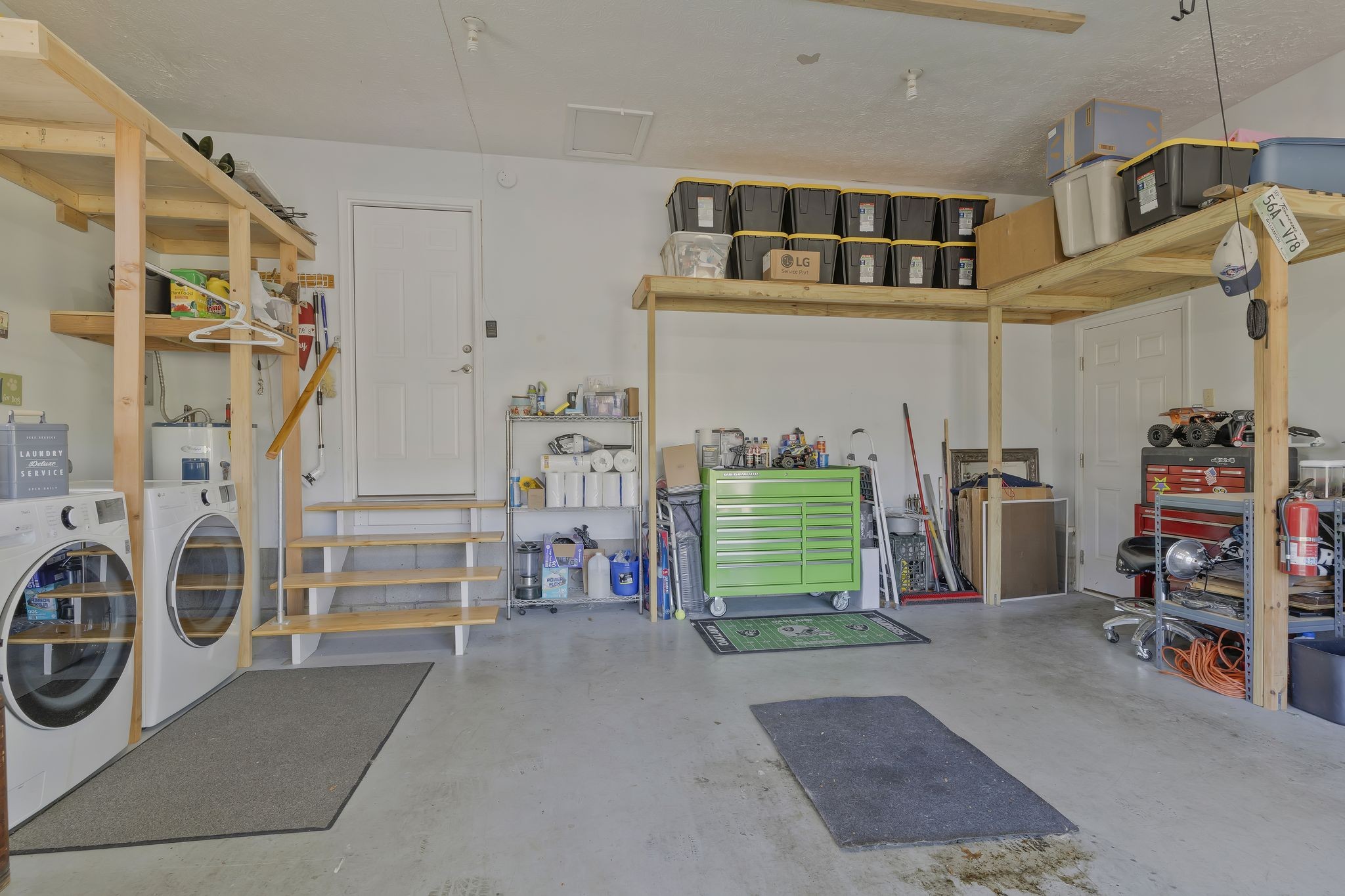 7115 Littlejohn Ln