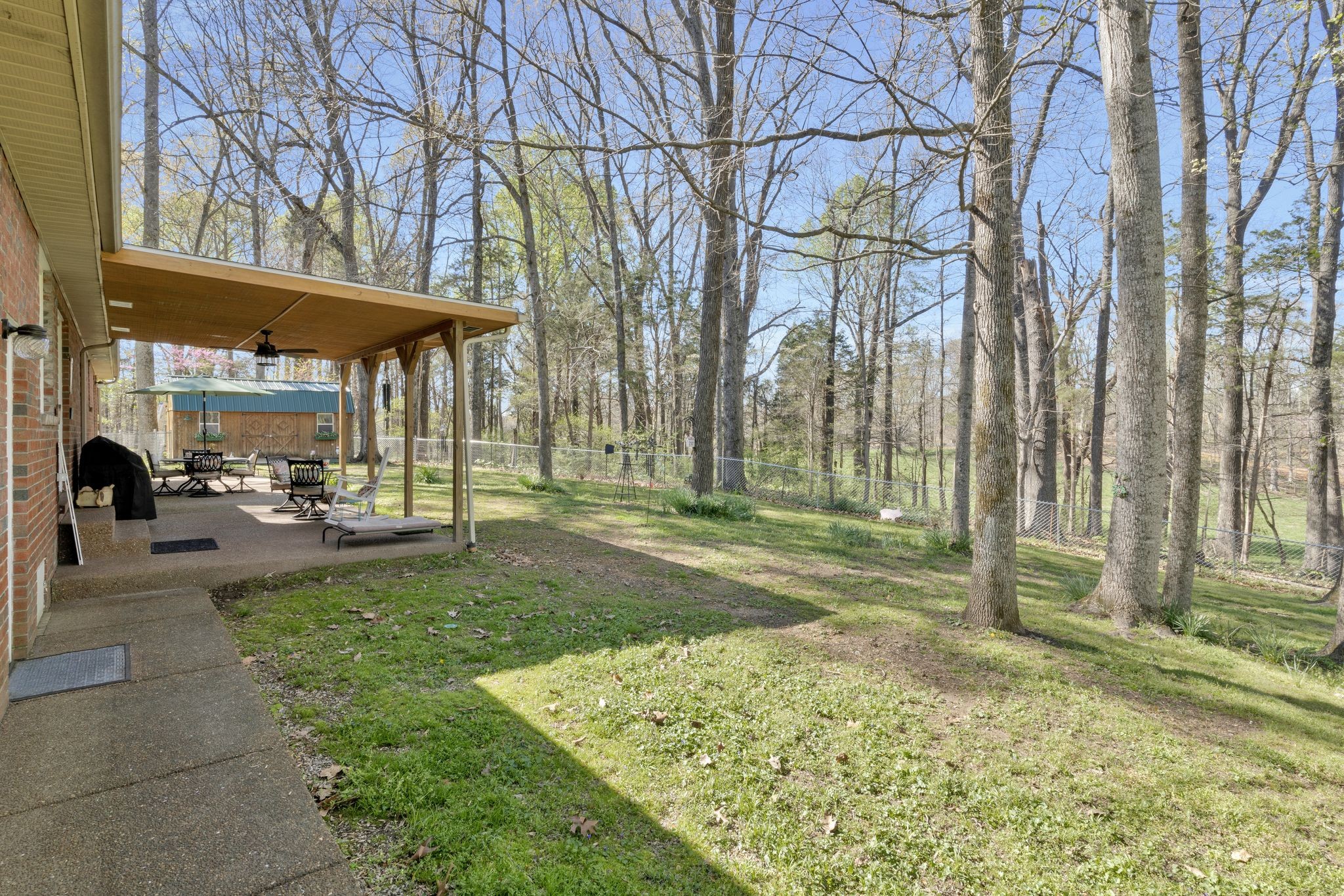 7115 Littlejohn Ln