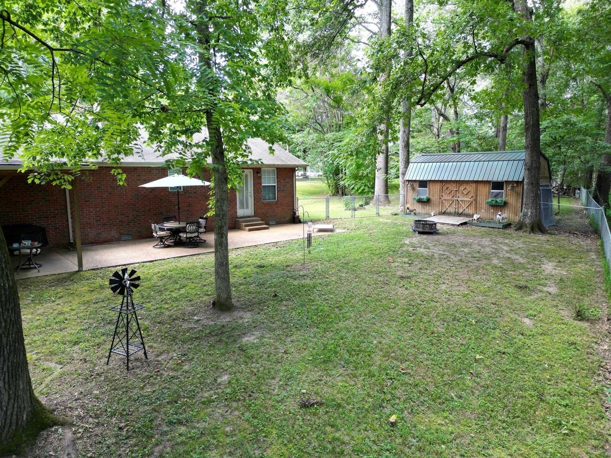 7115 Littlejohn Ln