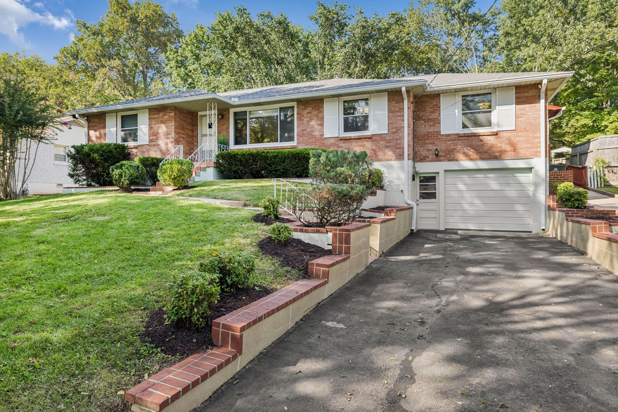 310 Blackman Rd