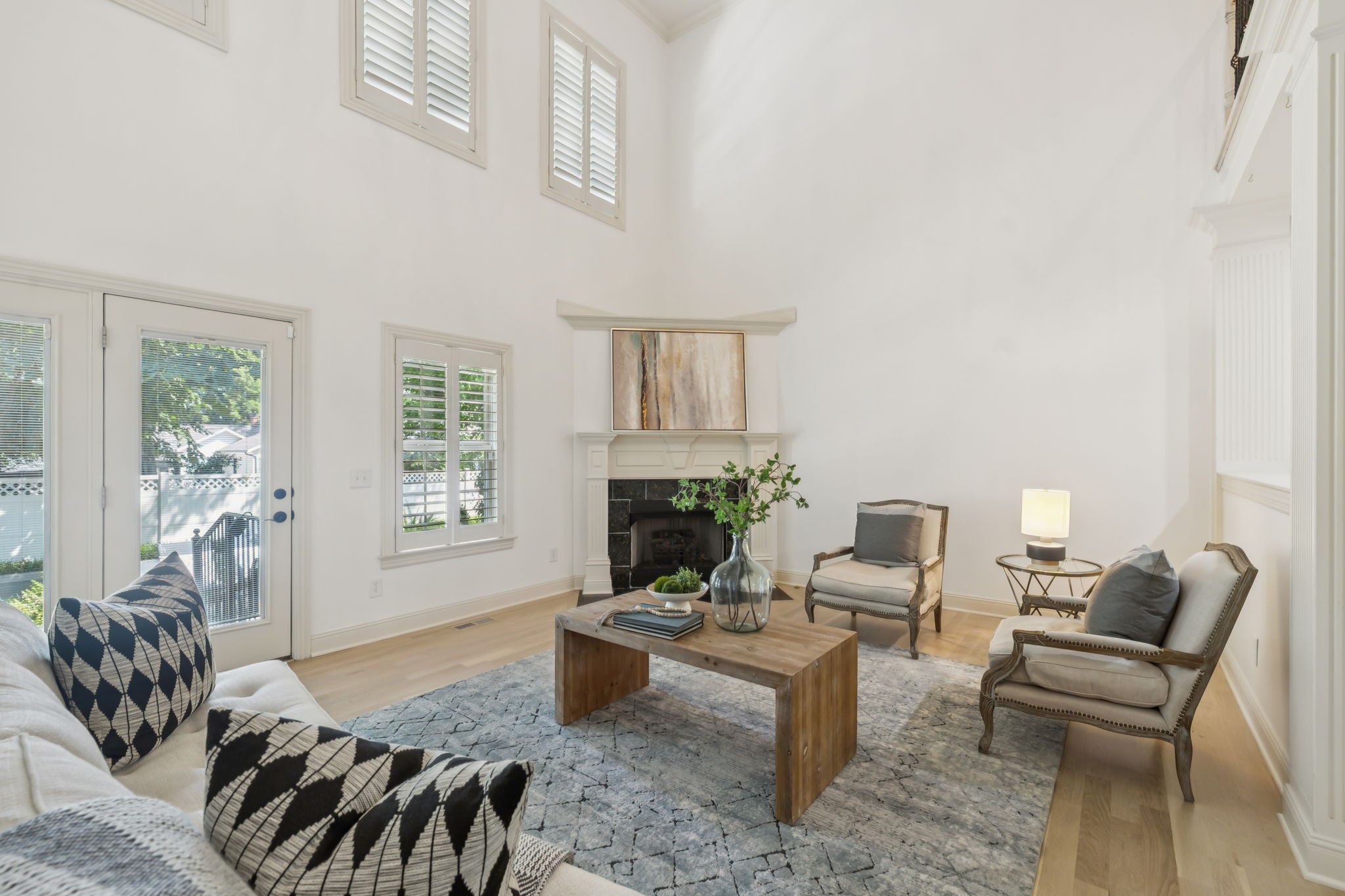 107 Brilliantine Cir