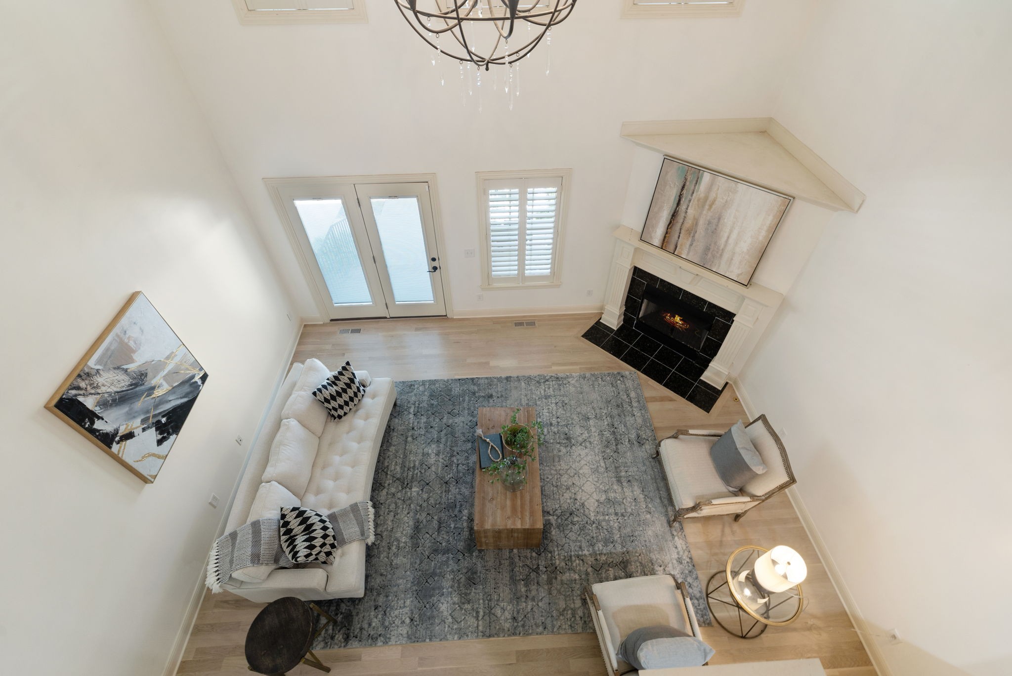 107 Brilliantine Cir
