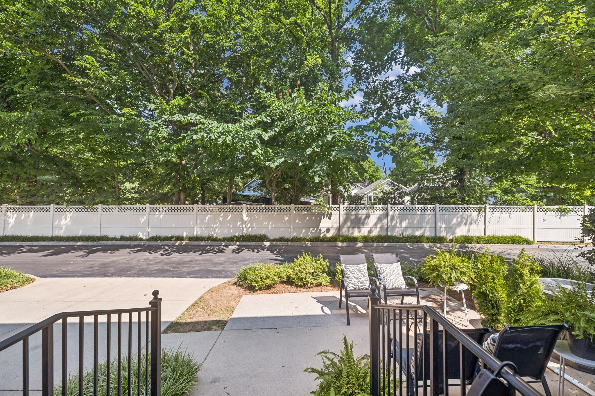 107 Brilliantine Cir