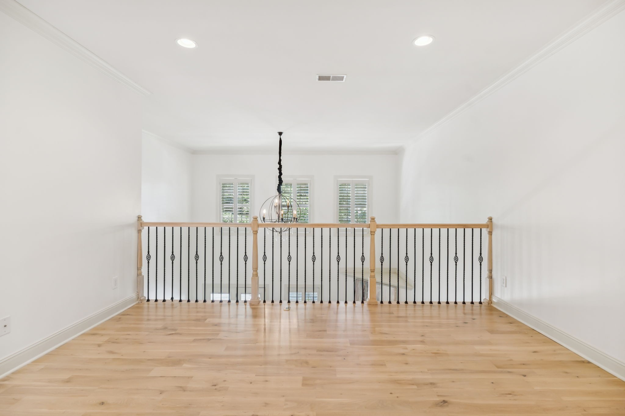 107 Brilliantine Cir