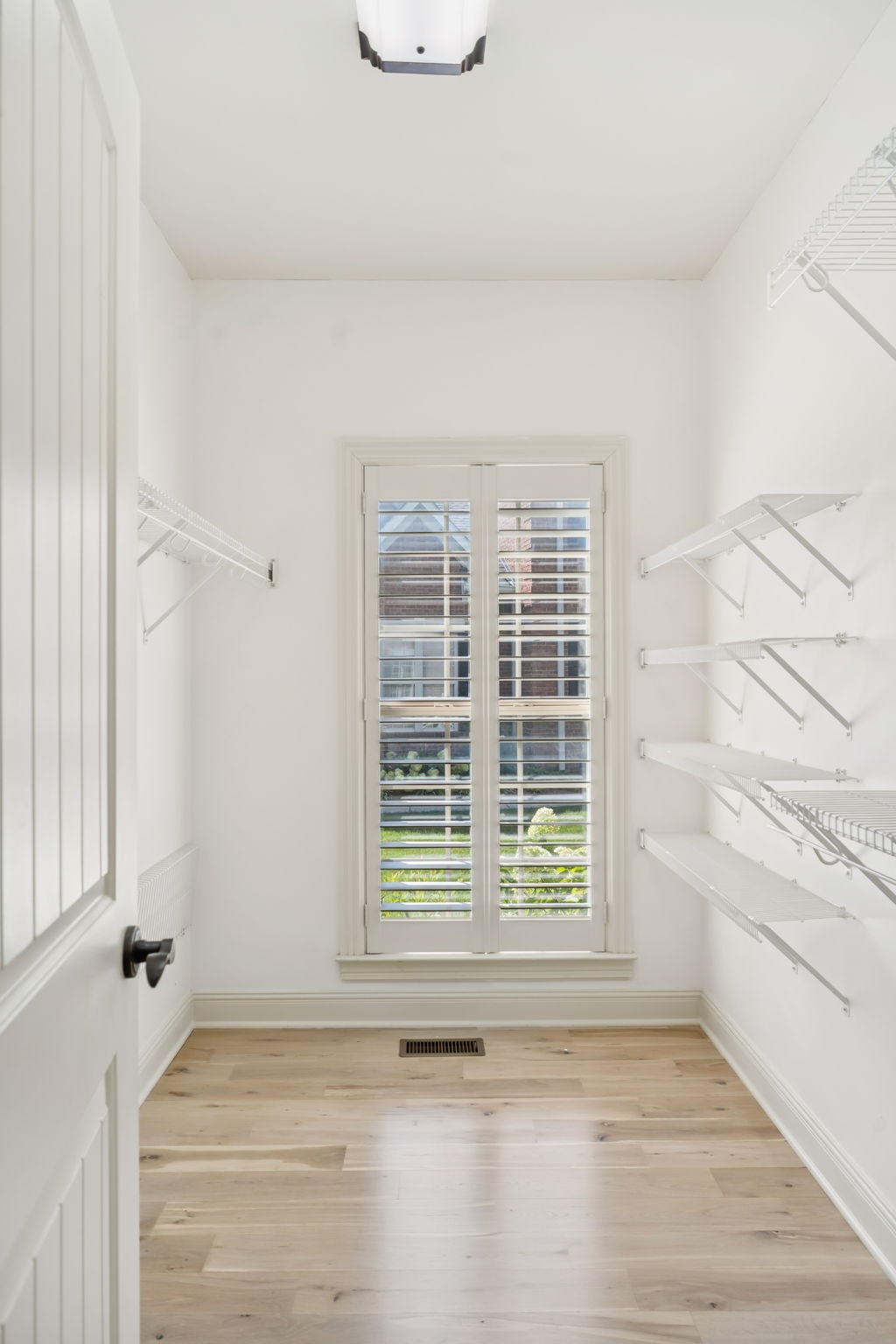 107 Brilliantine Cir