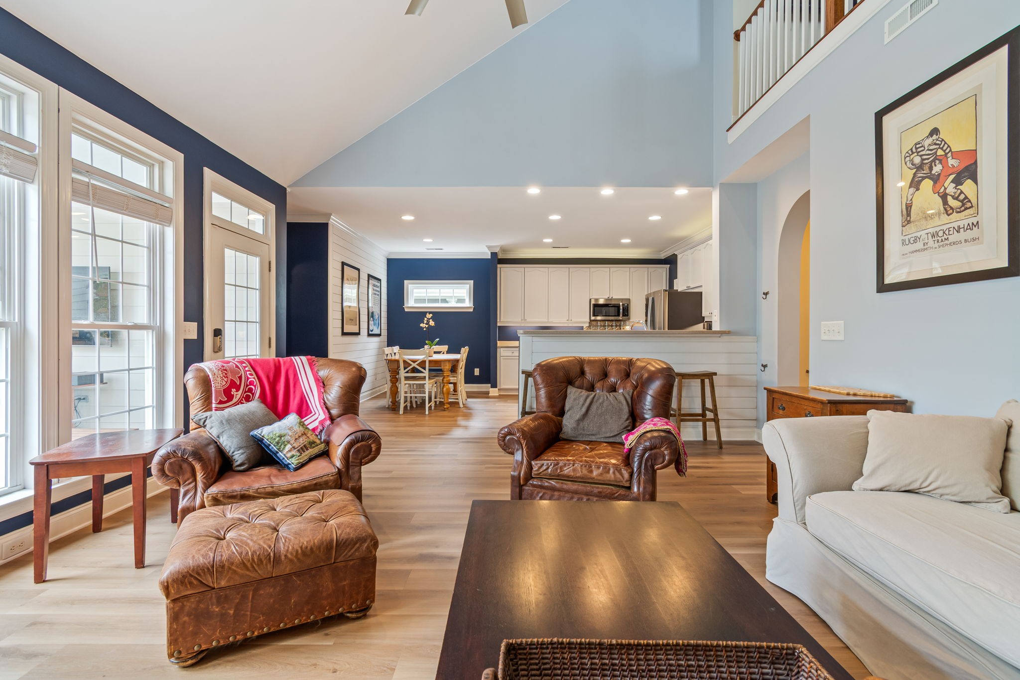 107 Tulip Ln