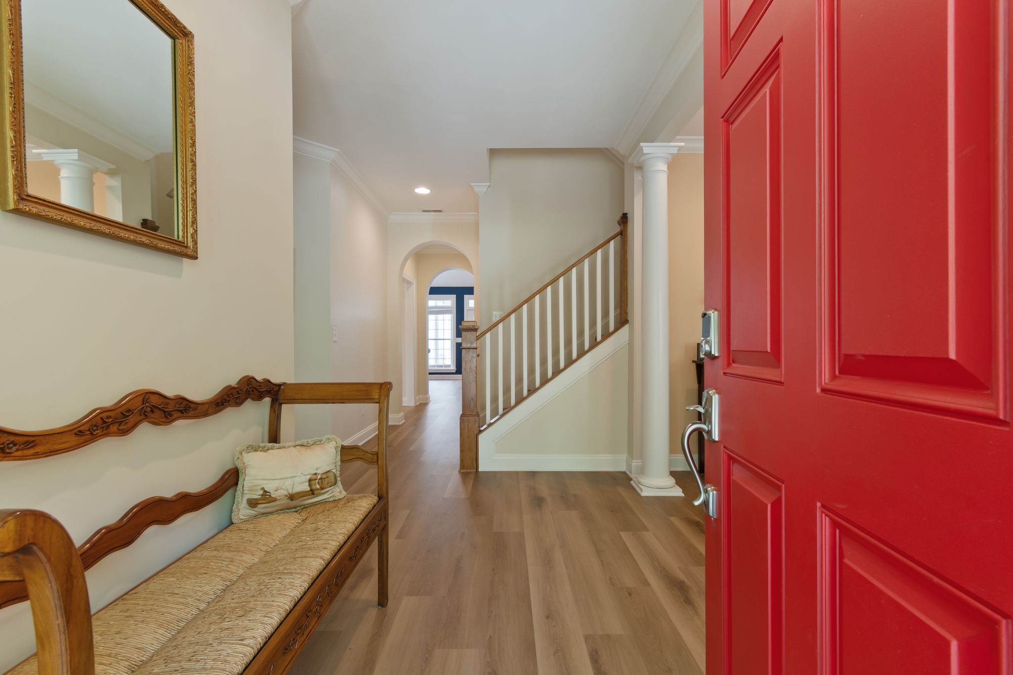 107 Tulip Ln