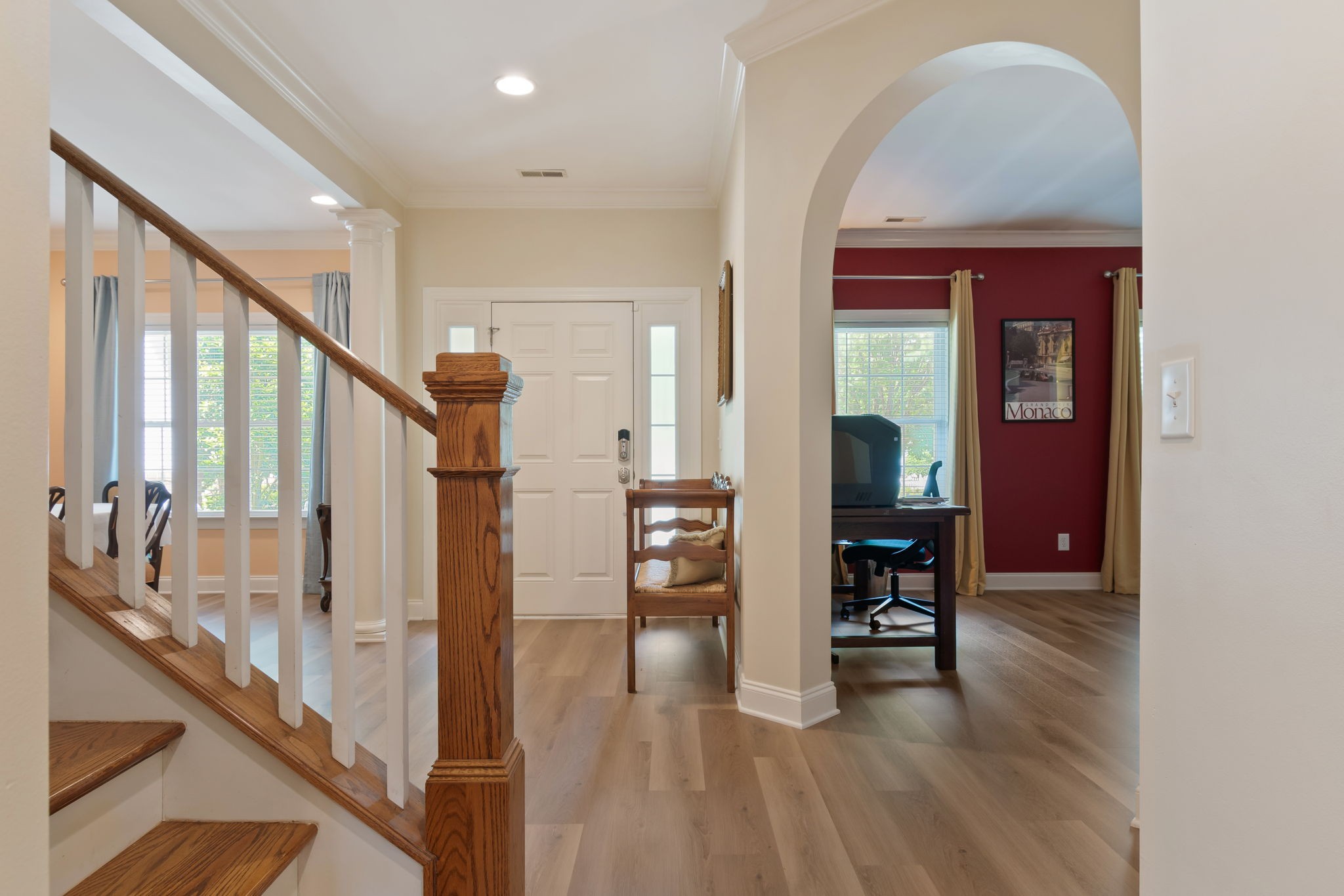 107 Tulip Ln