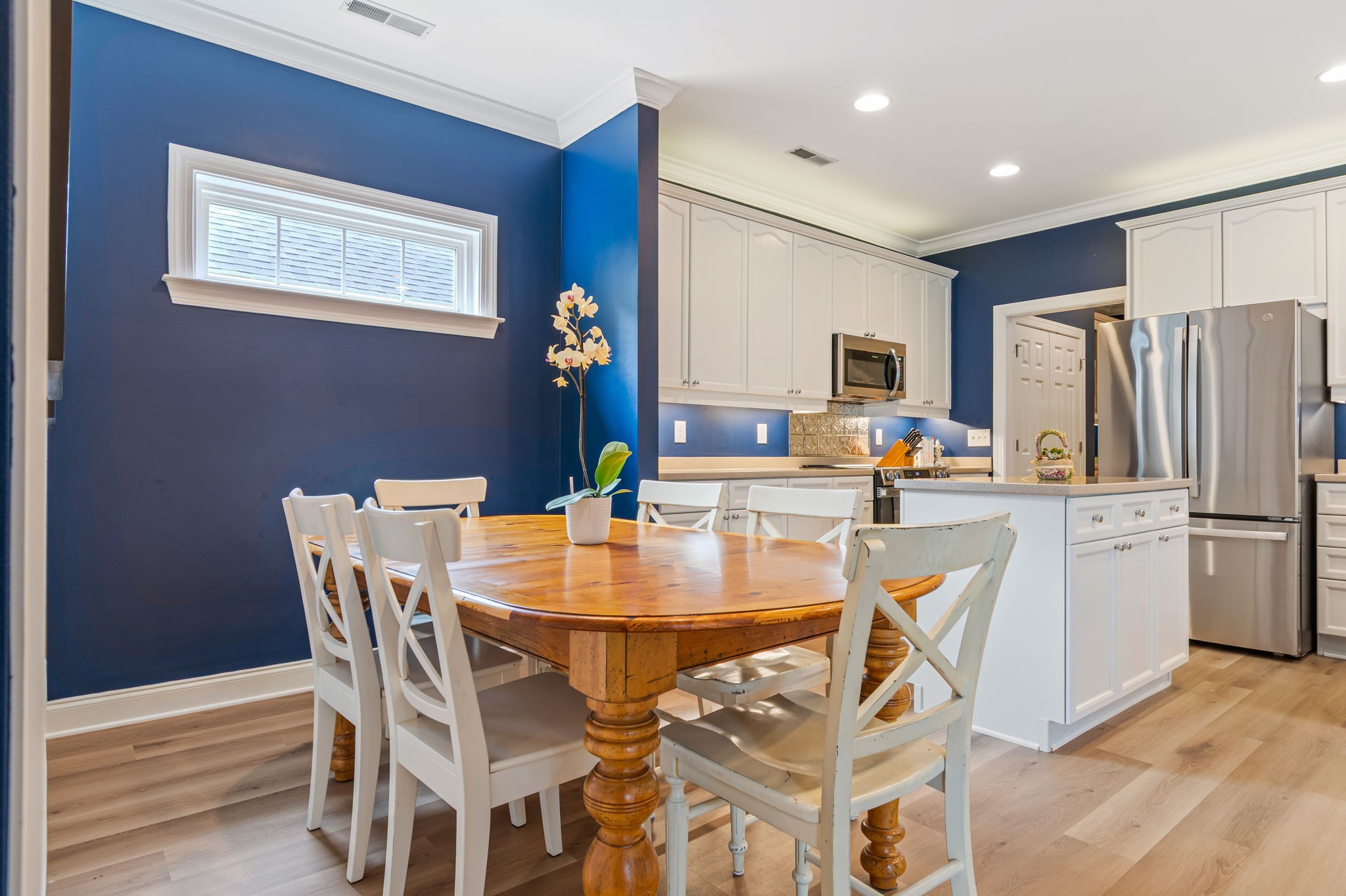 107 Tulip Ln
