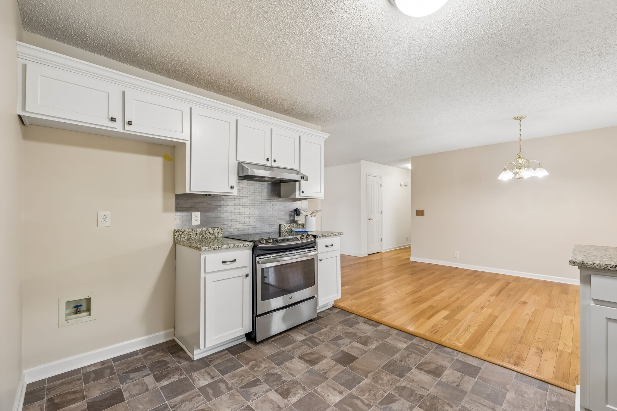 8426 Stewarts Bend Dr