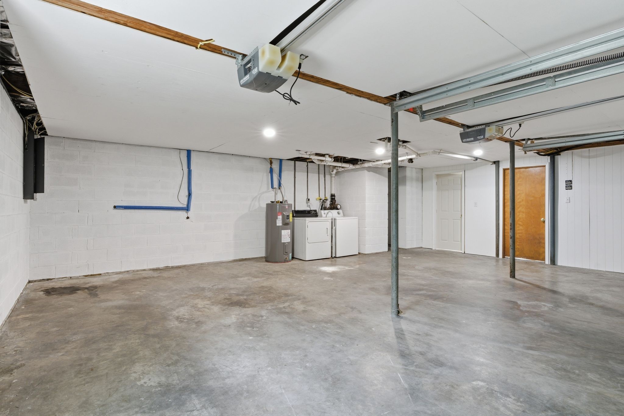 425 Glenpark Dr