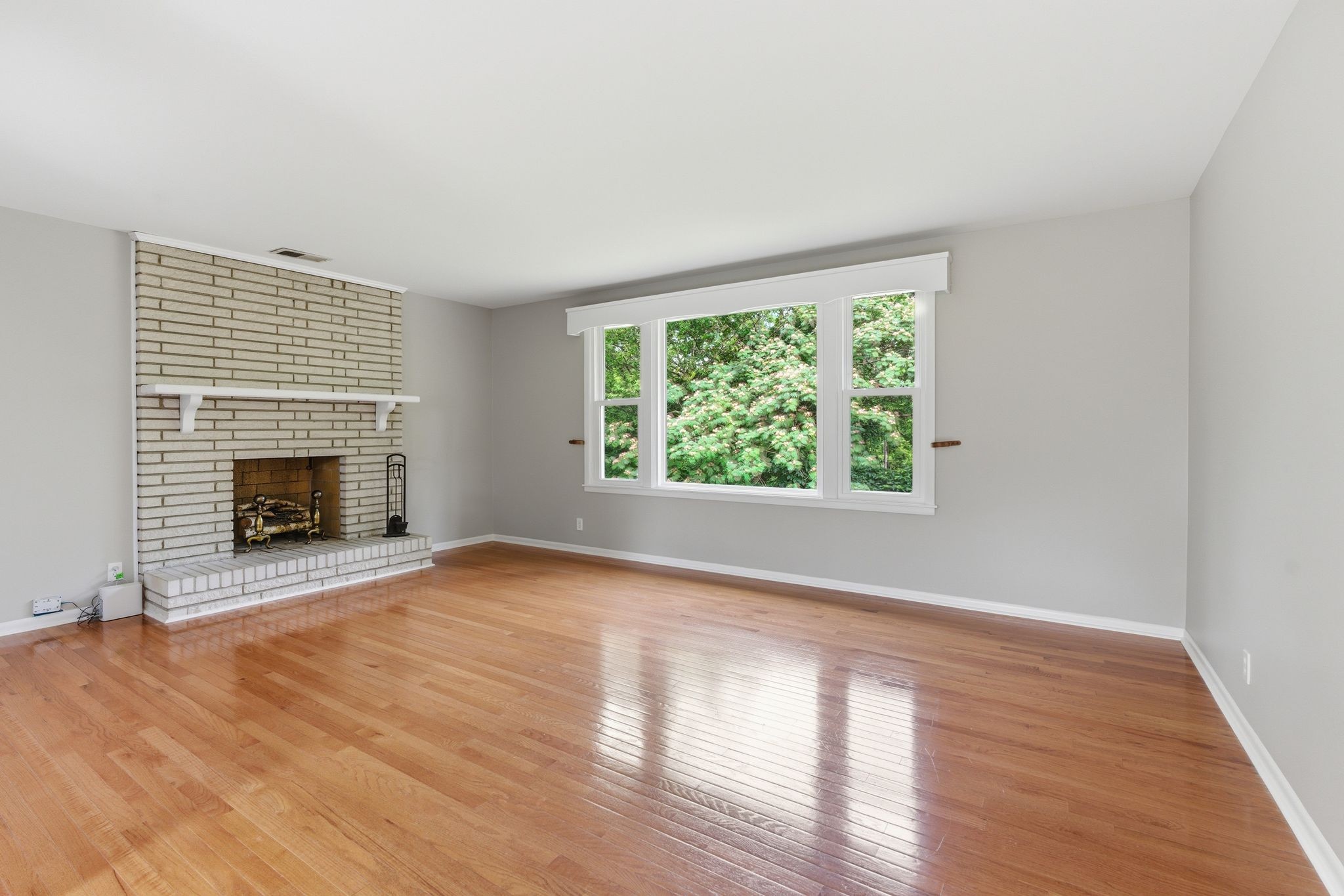 425 Glenpark Dr
