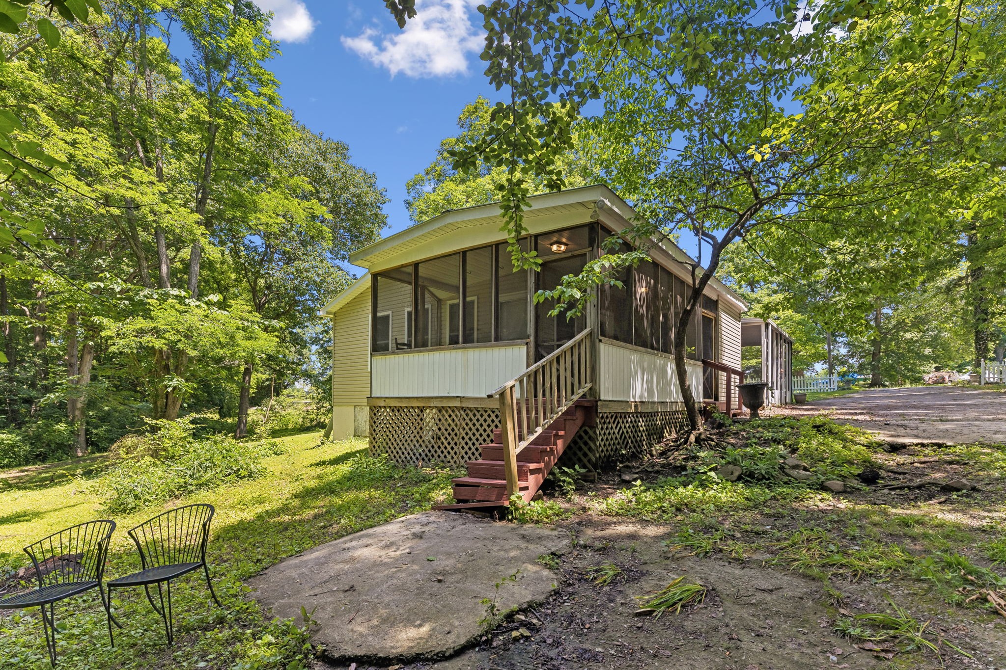 5849 Bending Chestnut Rd