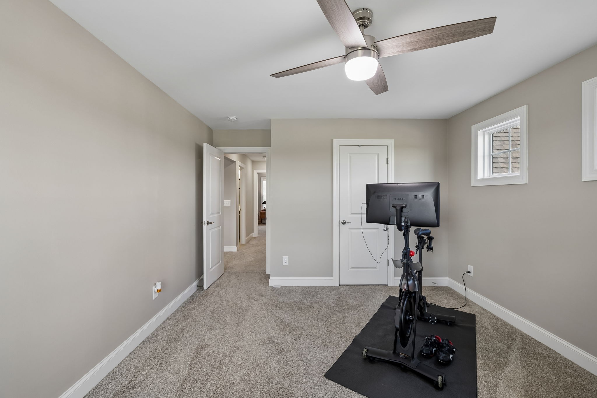 5011 High Park Hill Dr