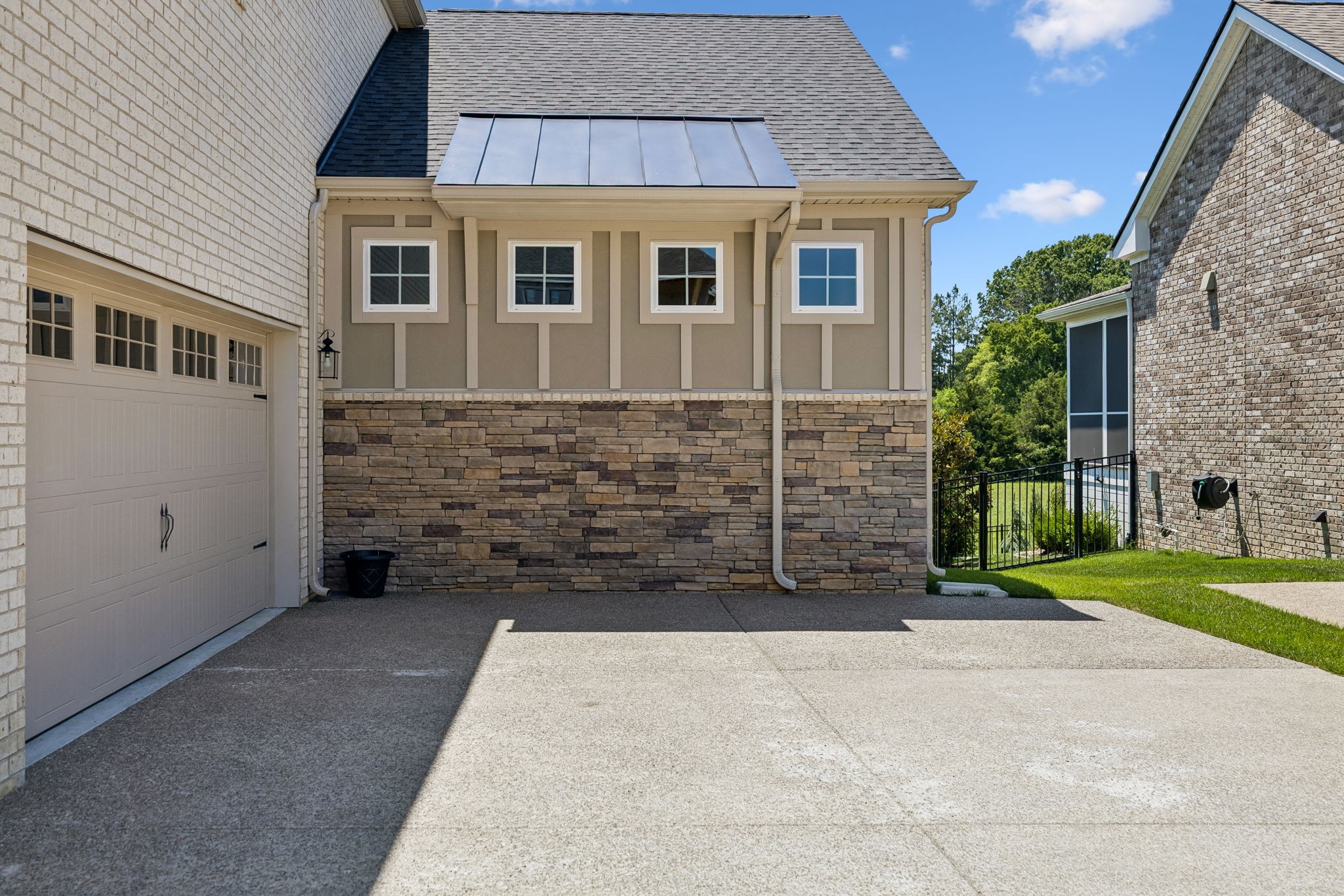 5011 High Park Hill Dr