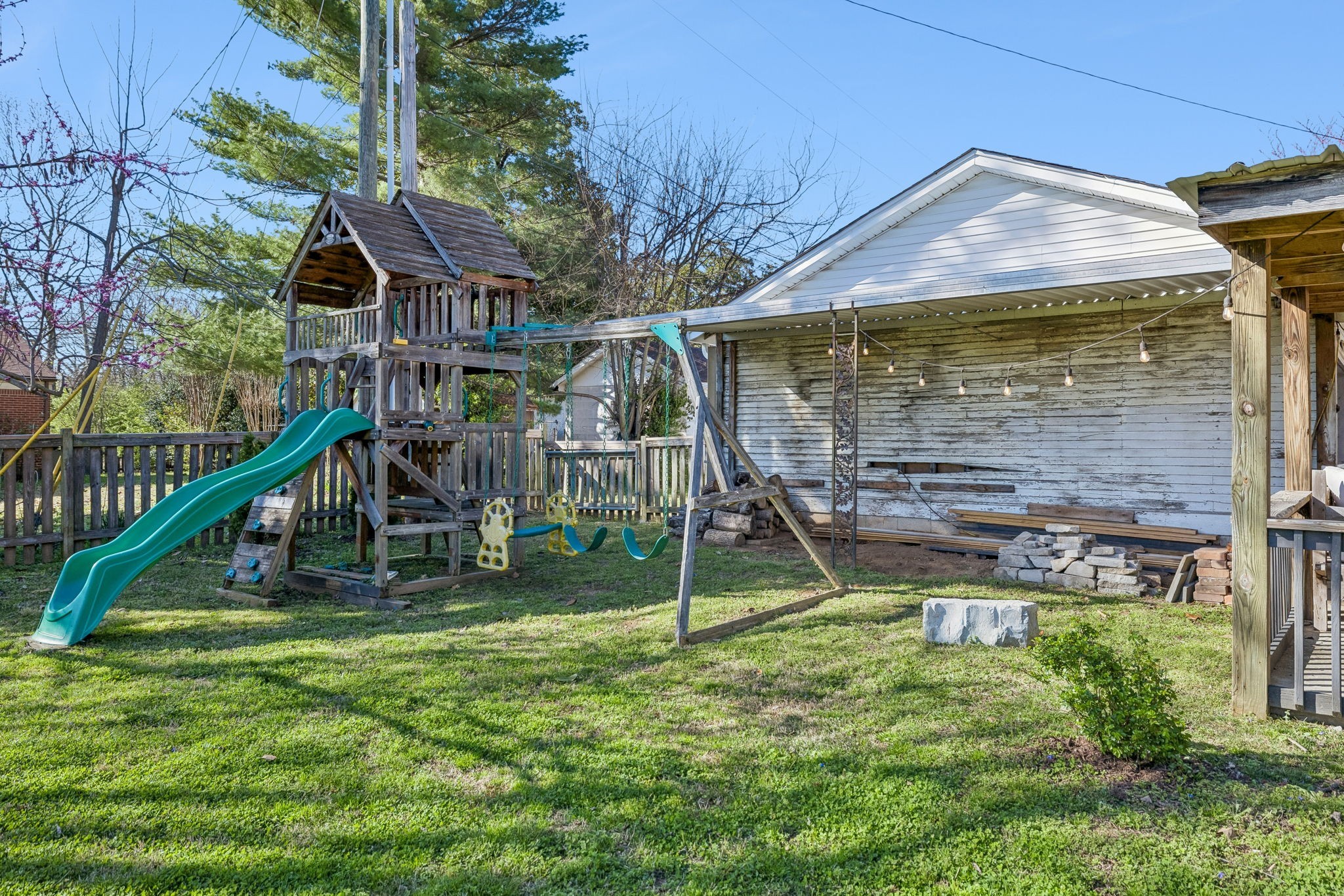 106 Carolyn Ave