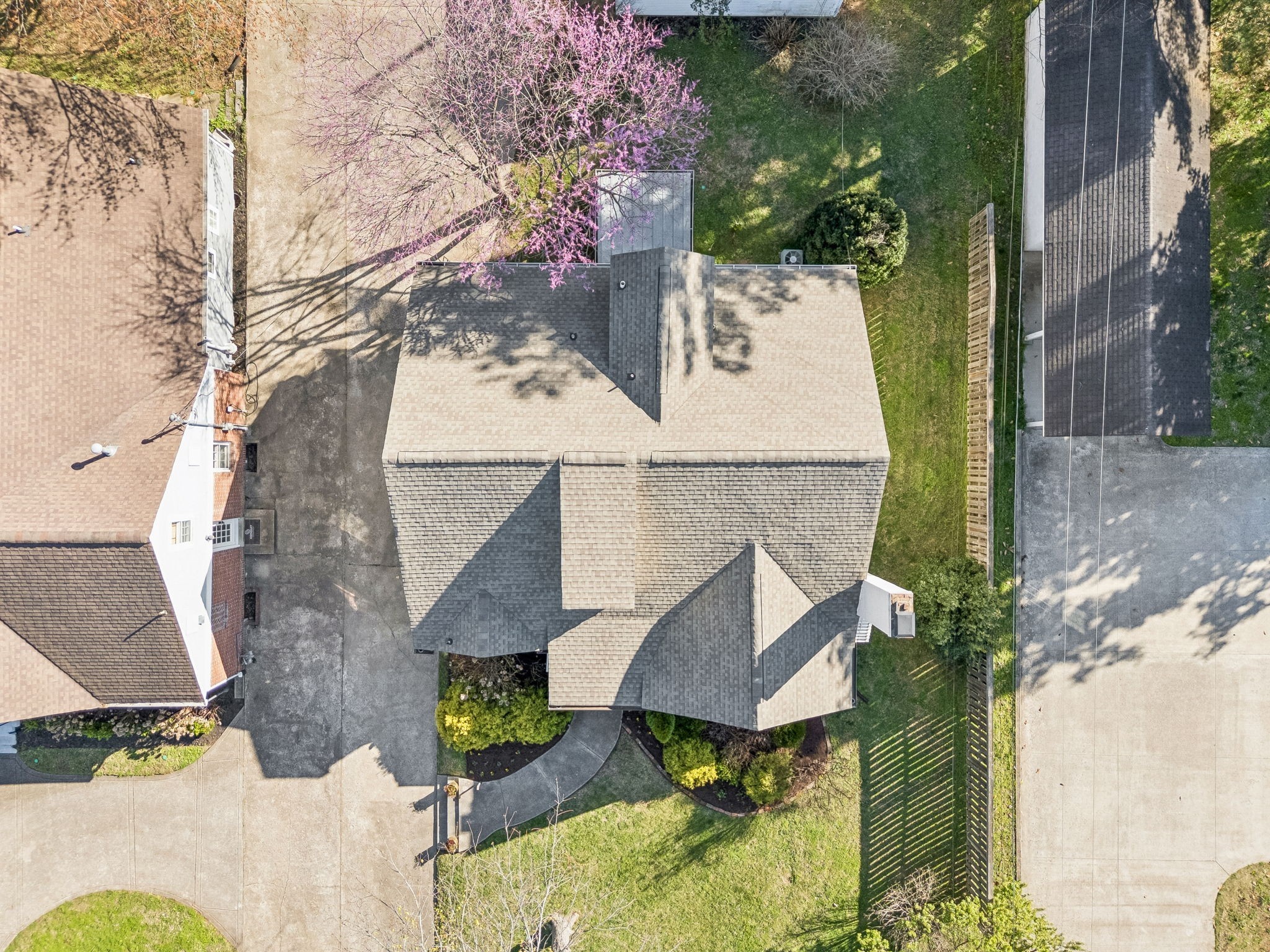 106 Carolyn Ave