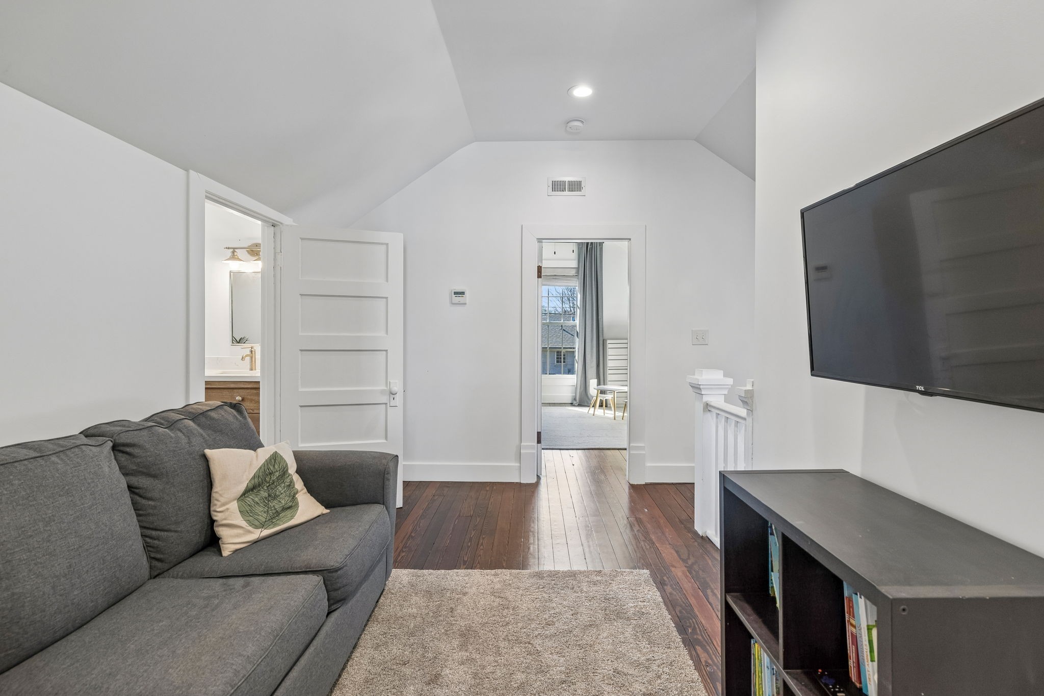 106 Carolyn Ave