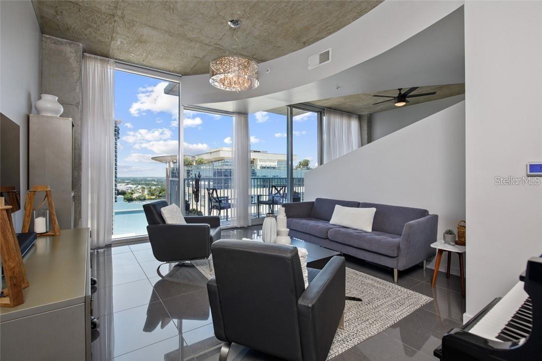 155 S COURT AVE #1610