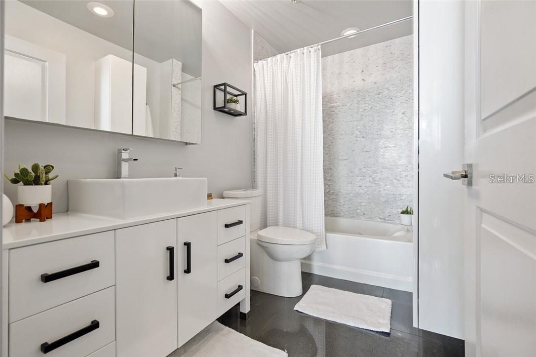 155 S COURT AVE #1610