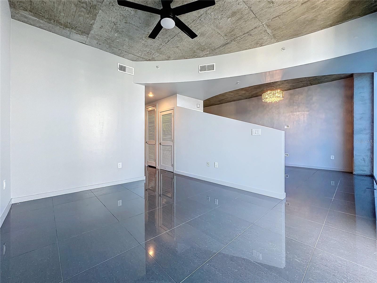 155 S COURT AVE #1610