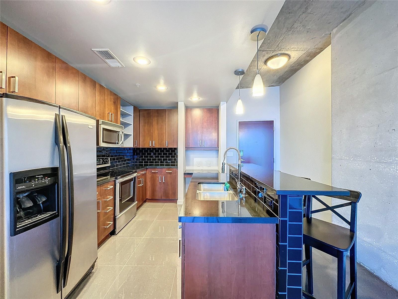 155 S COURT AVE #1610
