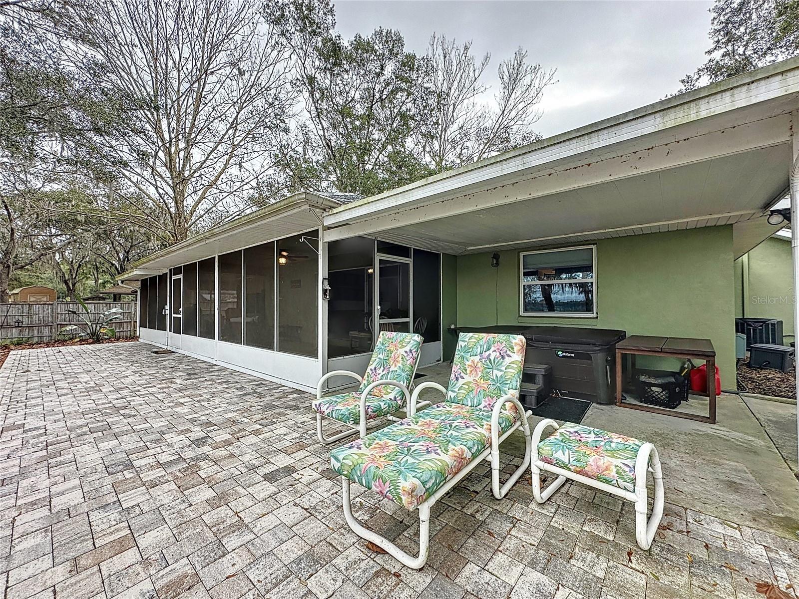 12004 N CAMPWEST DR