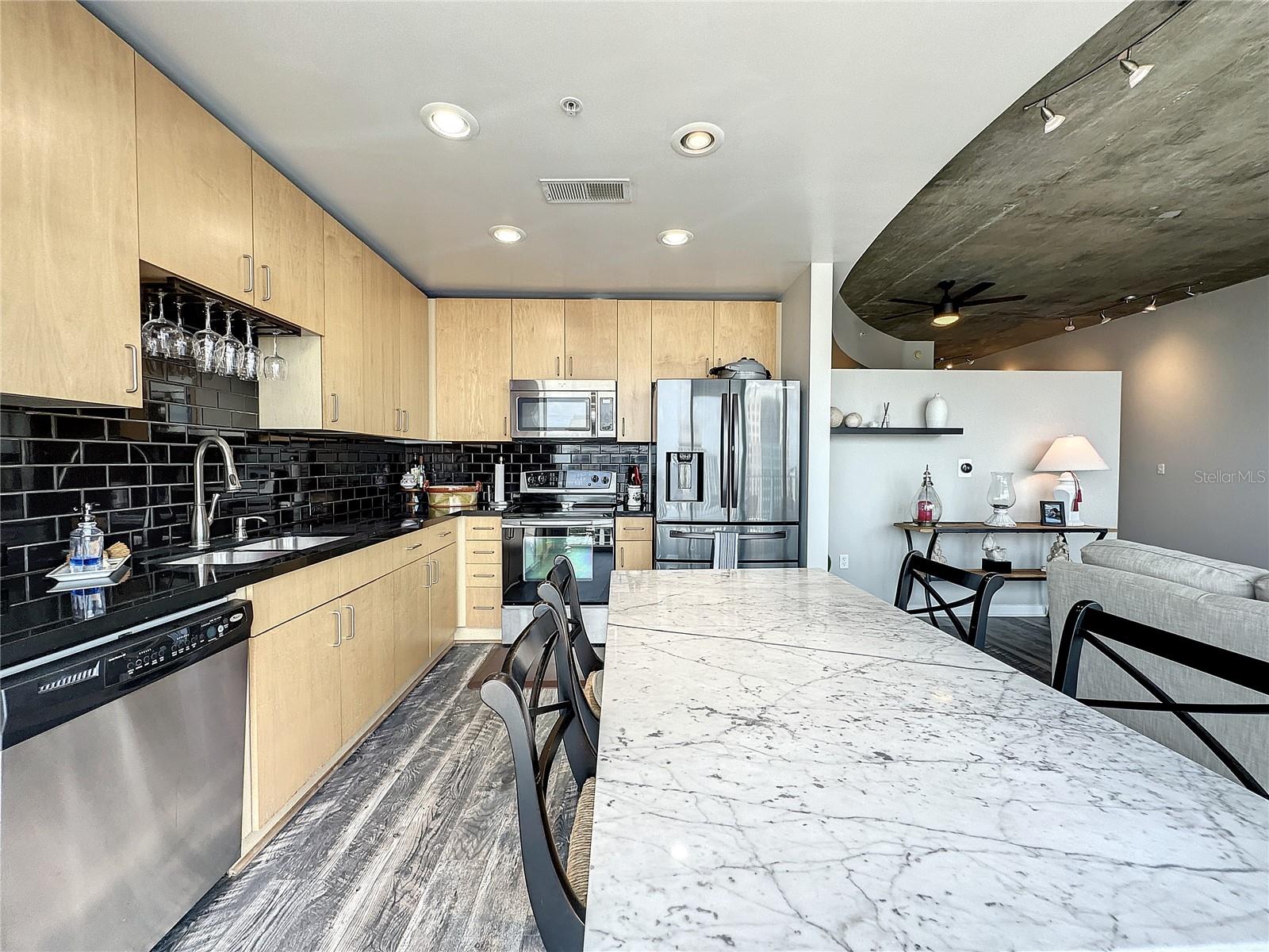 155 S COURT AVE #2708