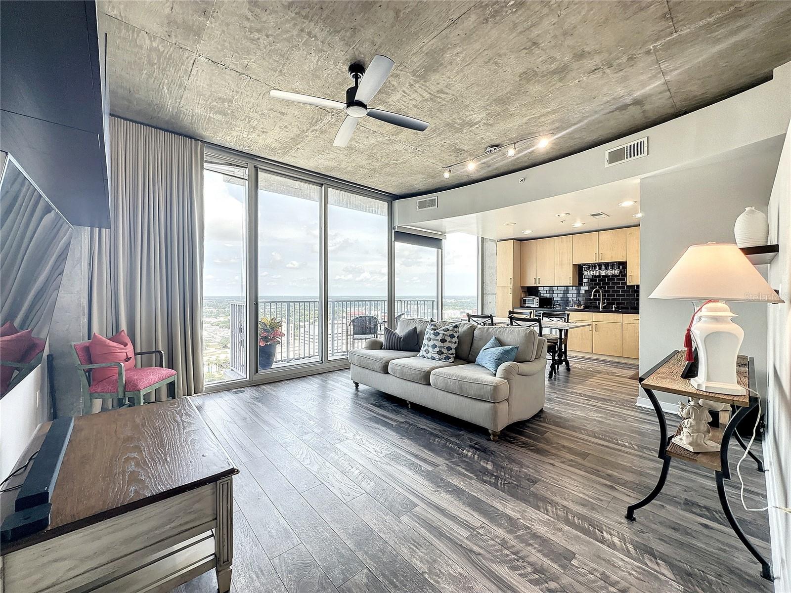 155 S COURT AVE #2708