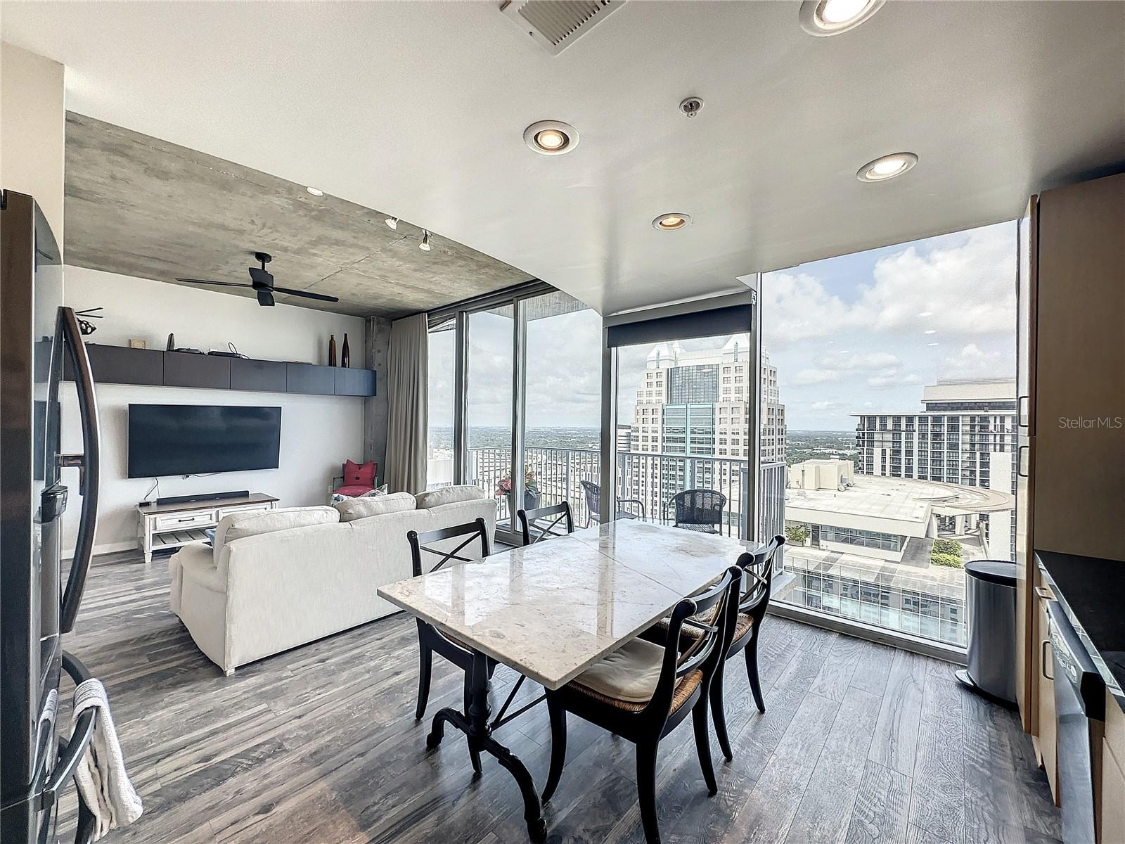 155 S COURT AVE #2708