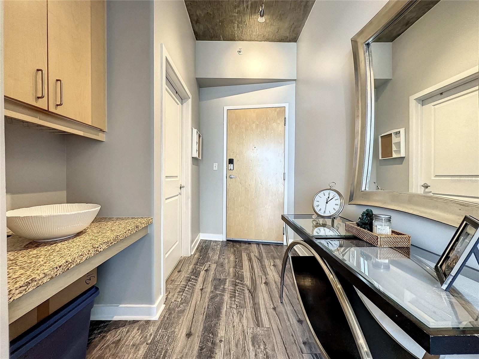 155 S COURT AVE #2708