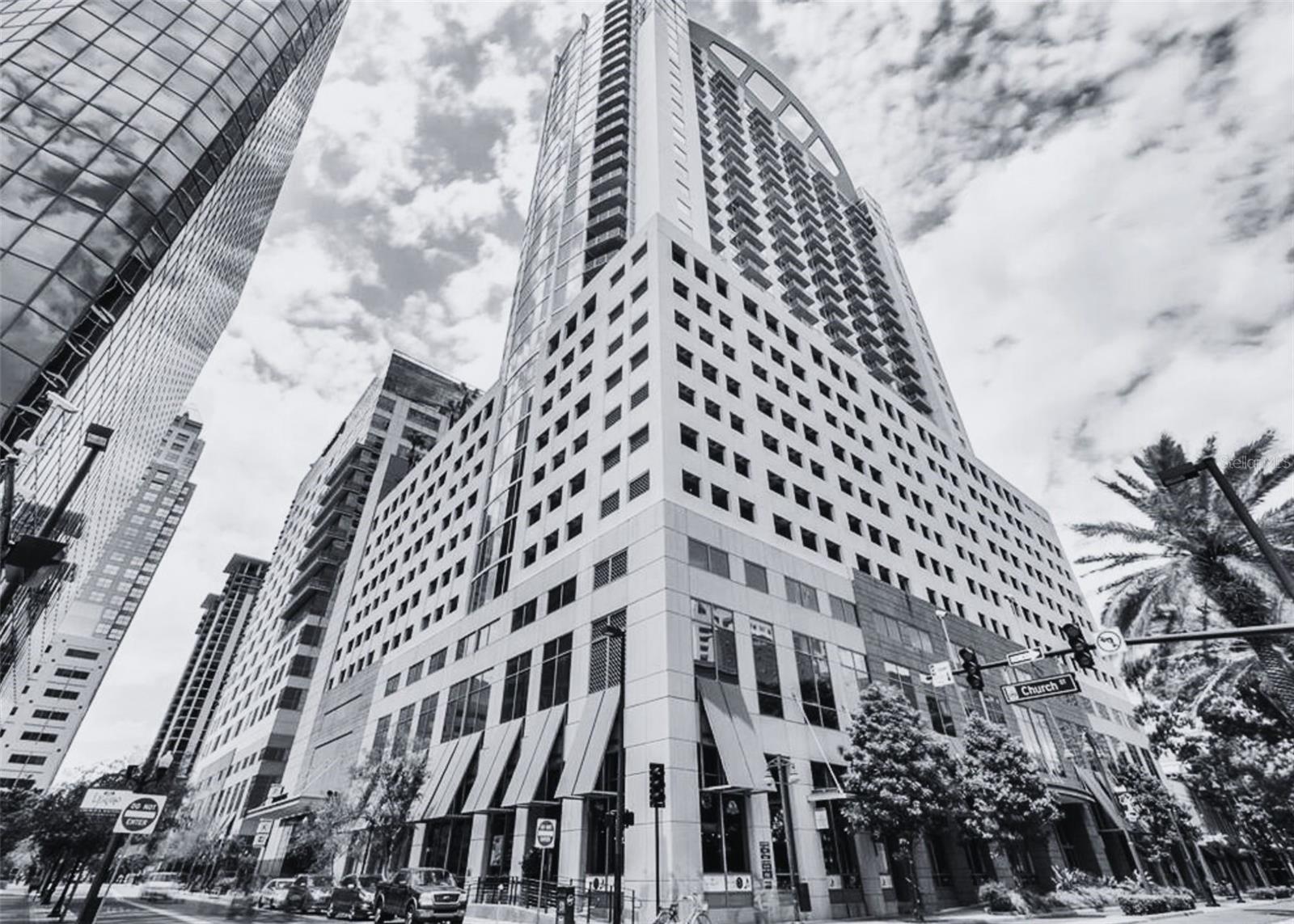 155 S COURT AVE #2708