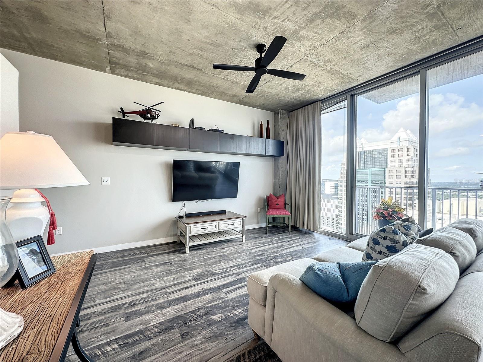 155 S COURT AVE #2708