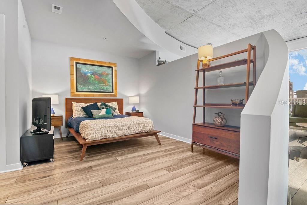 155 S COURT AVE #2406