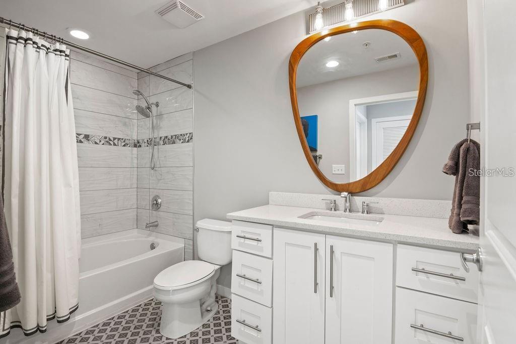 155 S COURT AVE #2406