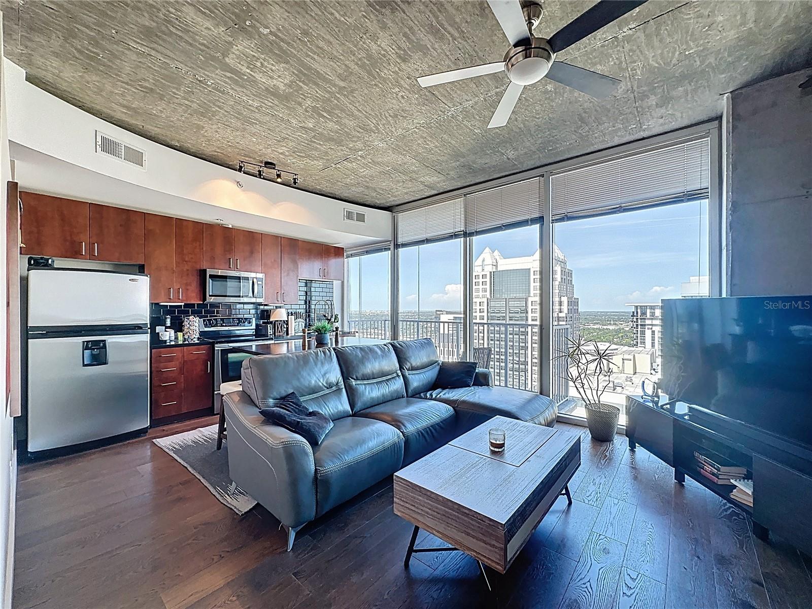 155 S COURT AVE #2806