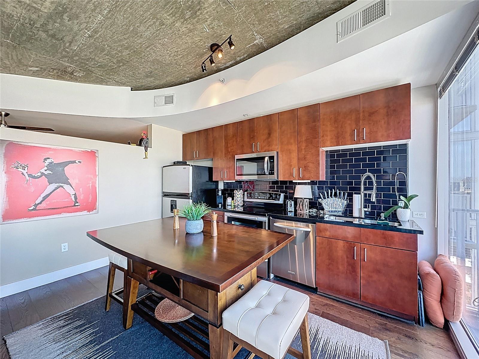 155 S COURT AVE #2806