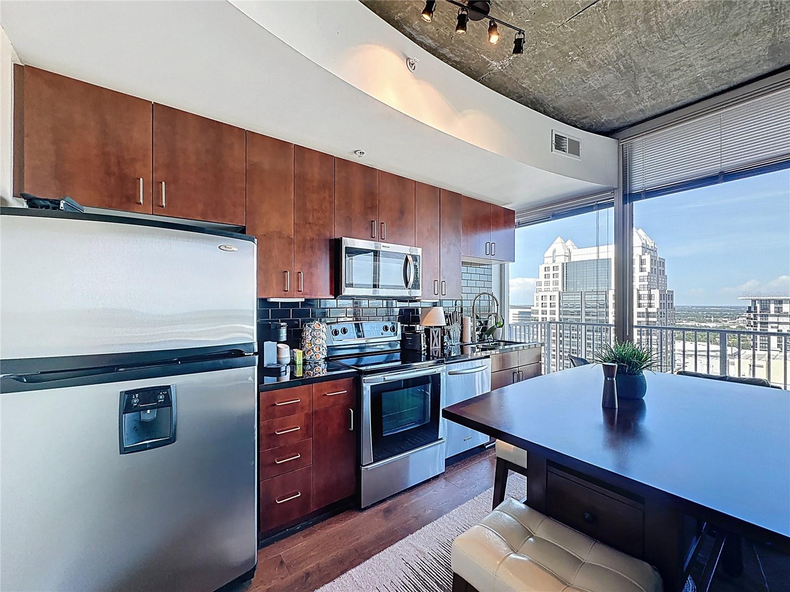 155 S COURT AVE #2806