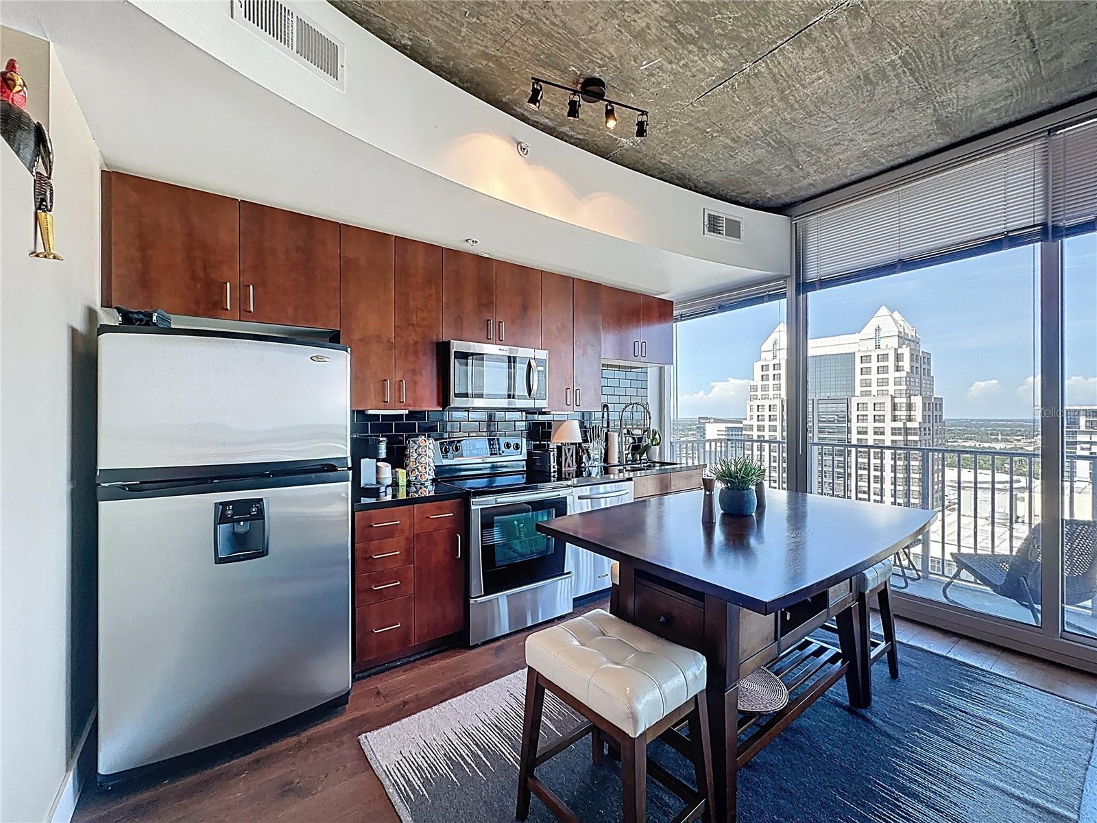 155 S COURT AVE #2806