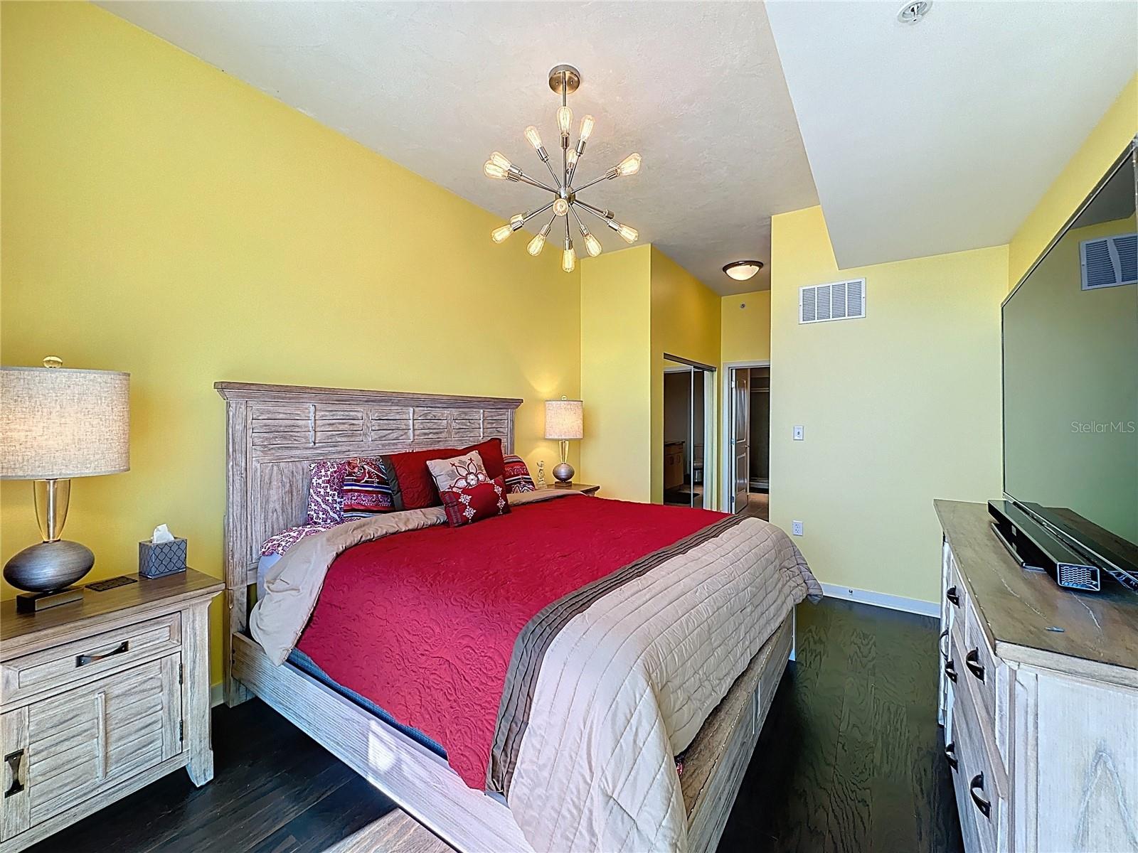 155 S COURT AVE #2305