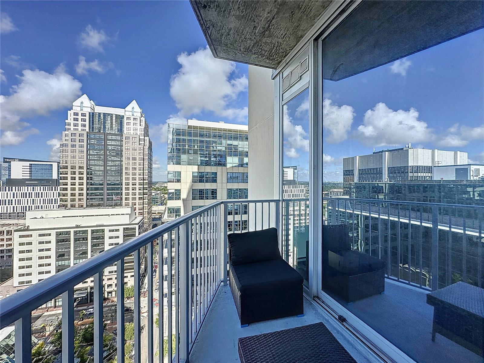 155 S COURT AVE #1902