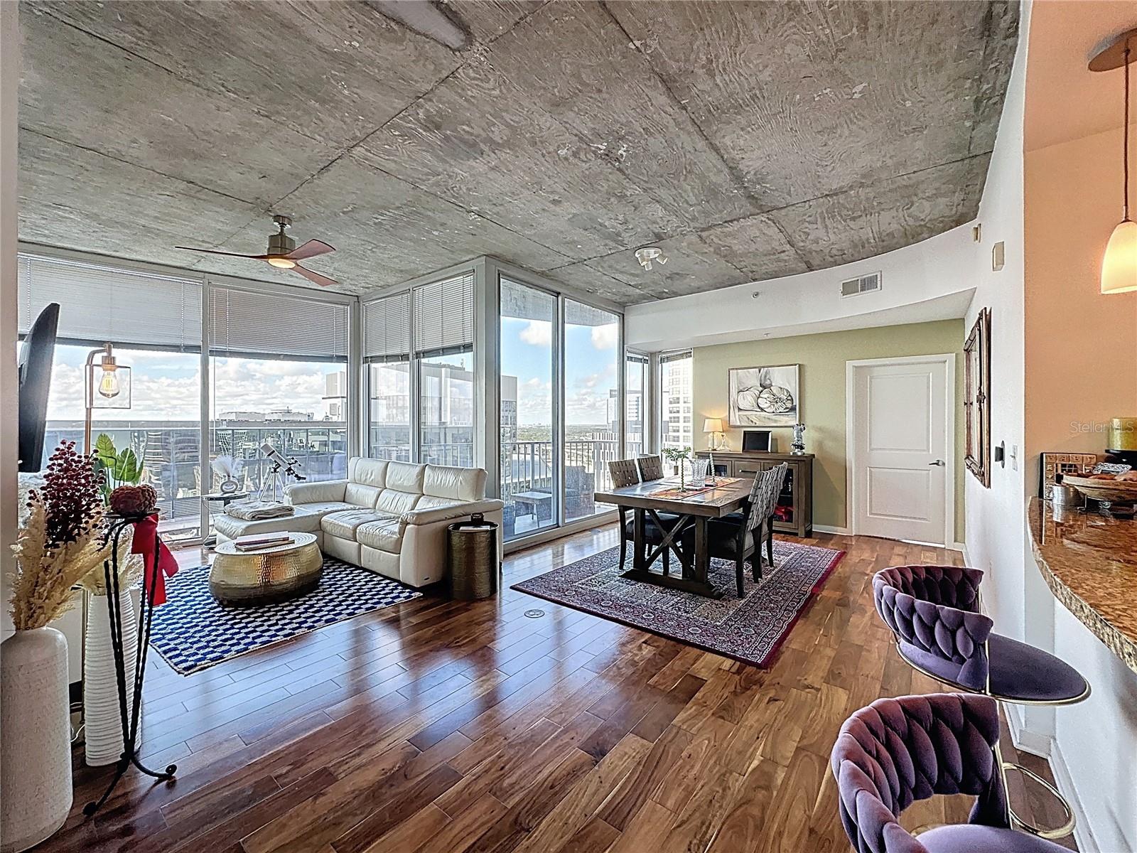 155 S COURT AVE #1902