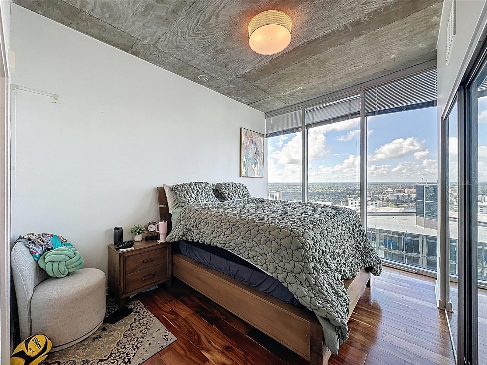 155 S COURT AVE #1902