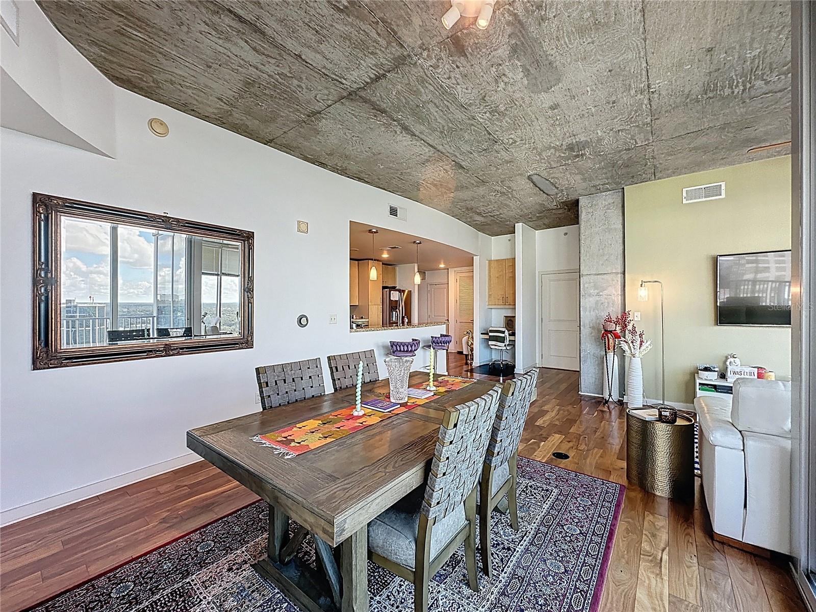 155 S COURT AVE #1902